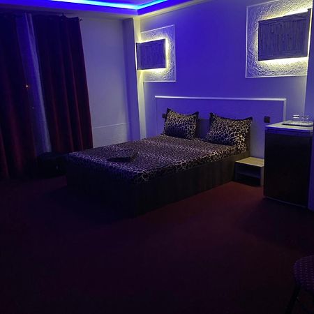 Voluntari Karra Hotels מראה חיצוני תמונה