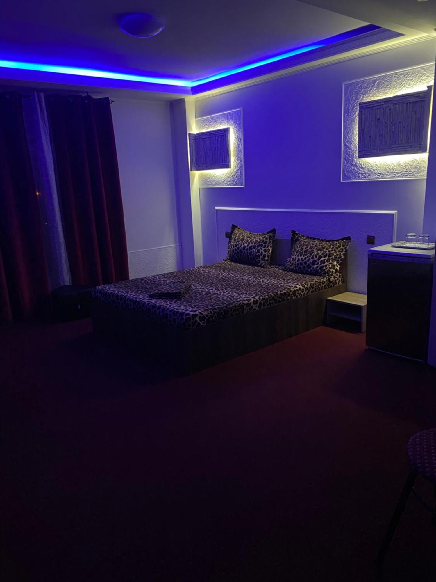 Voluntari Karra Hotels מראה חיצוני תמונה