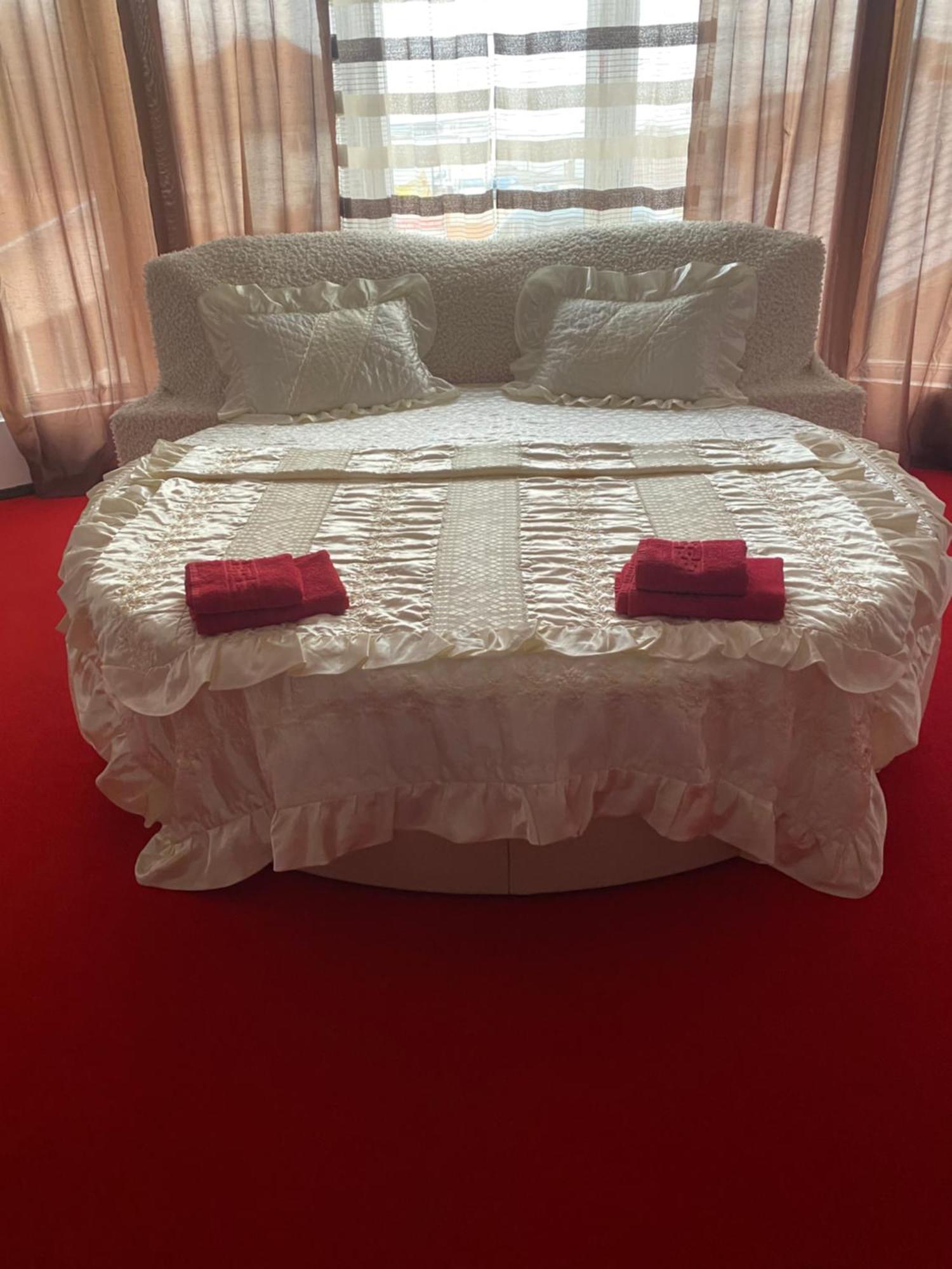 Voluntari Karra Hotels מראה חיצוני תמונה
