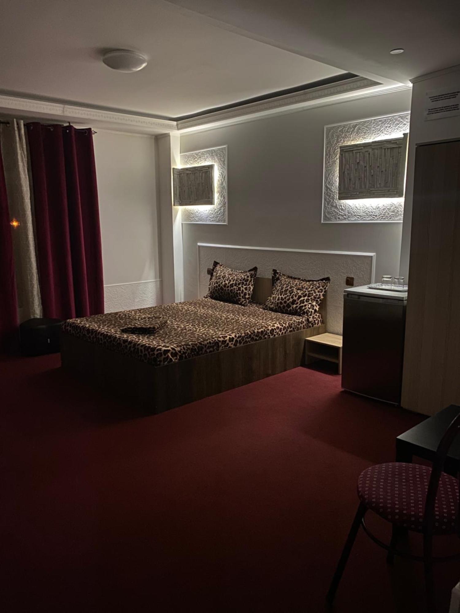 Voluntari Karra Hotels מראה חיצוני תמונה