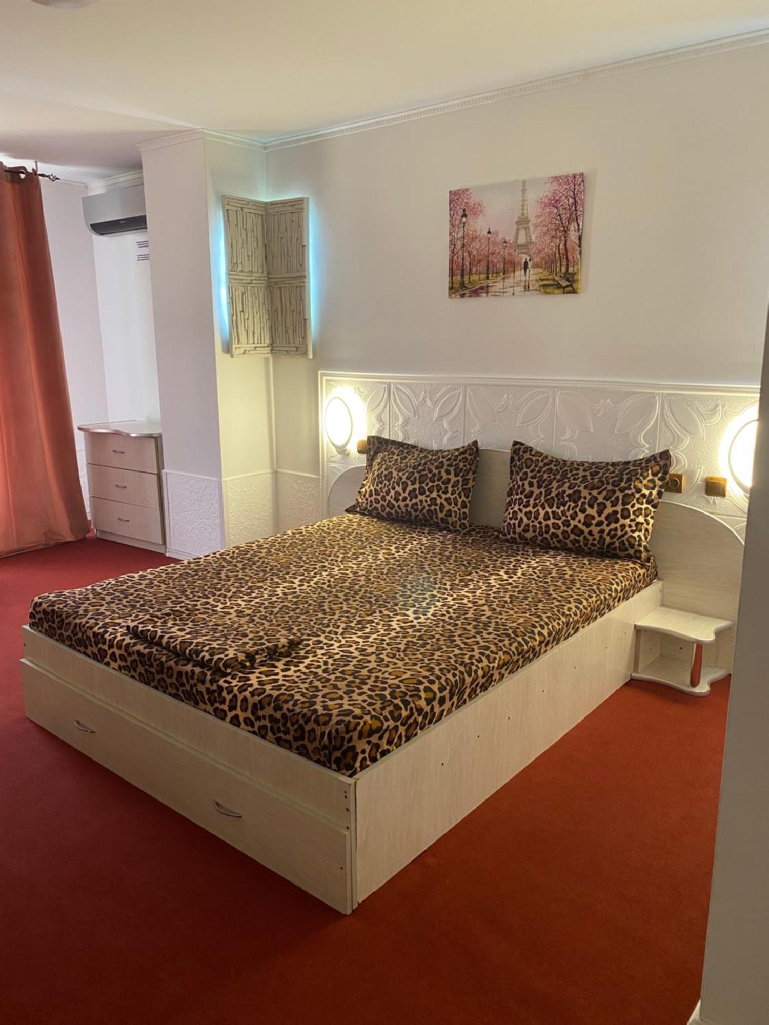Voluntari Karra Hotels מראה חיצוני תמונה