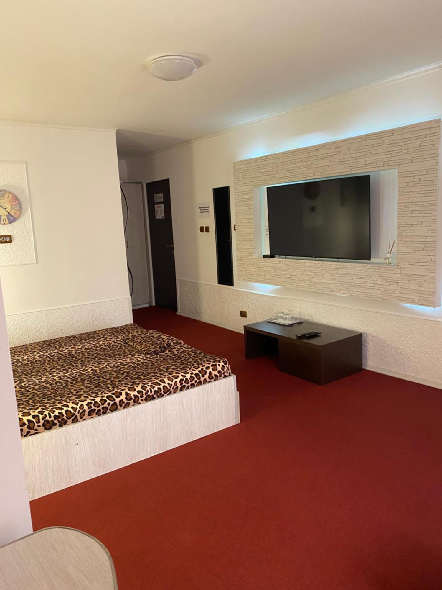 Voluntari Karra Hotels מראה חיצוני תמונה