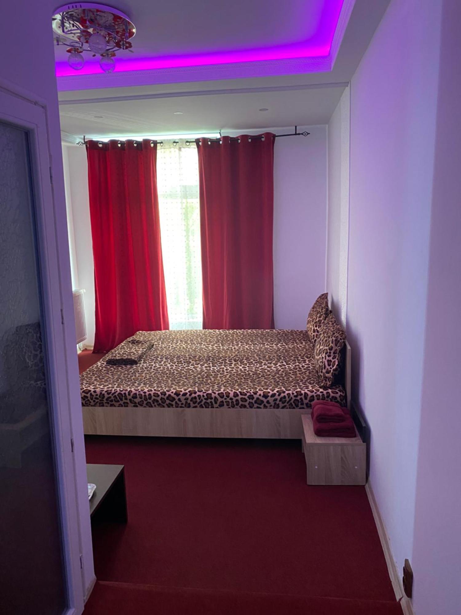 Voluntari Karra Hotels מראה חיצוני תמונה