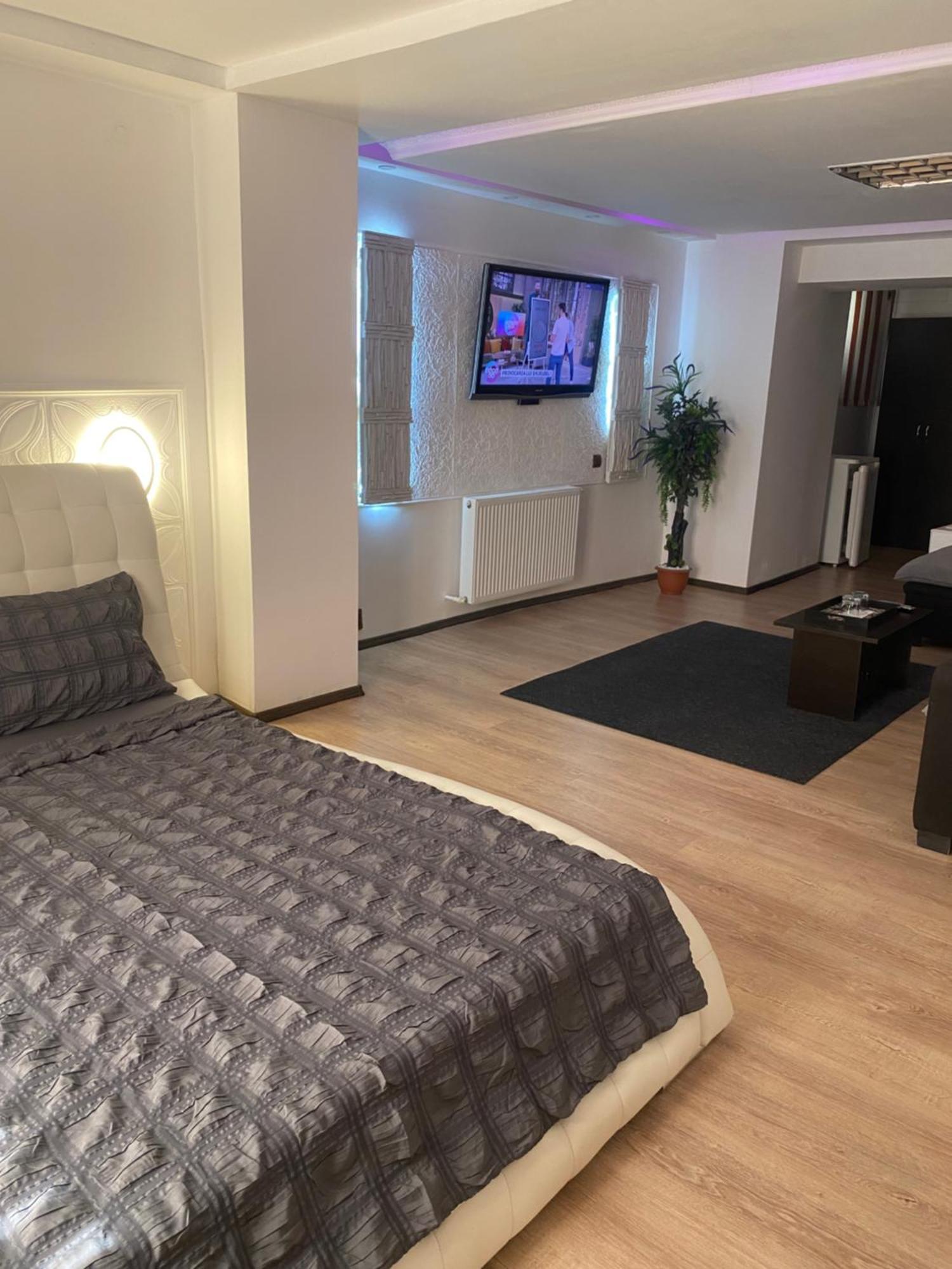 Voluntari Karra Hotels מראה חיצוני תמונה
